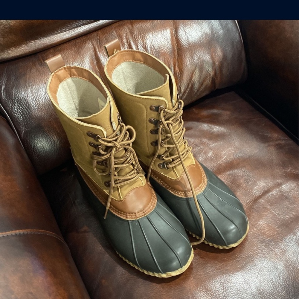 Duck boots